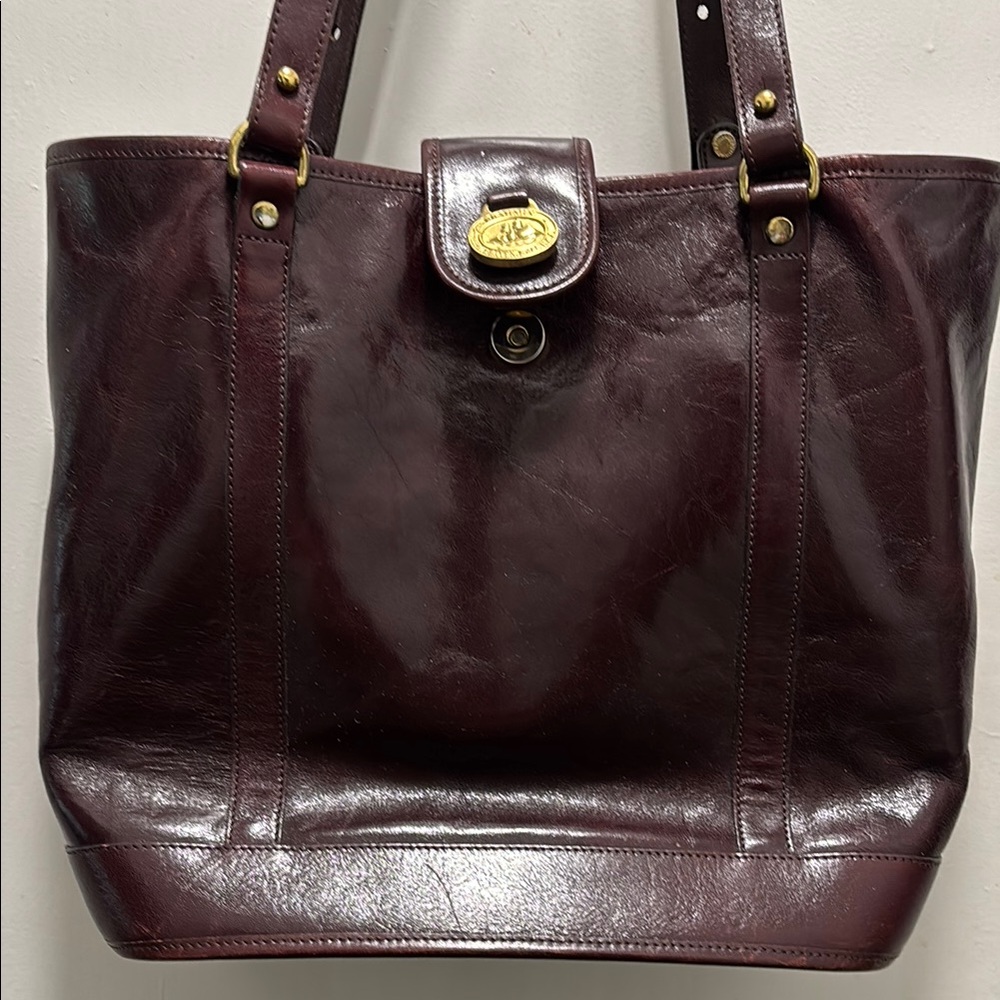 Elegant Brown Leather Tote Bag - Picture 4 of 7